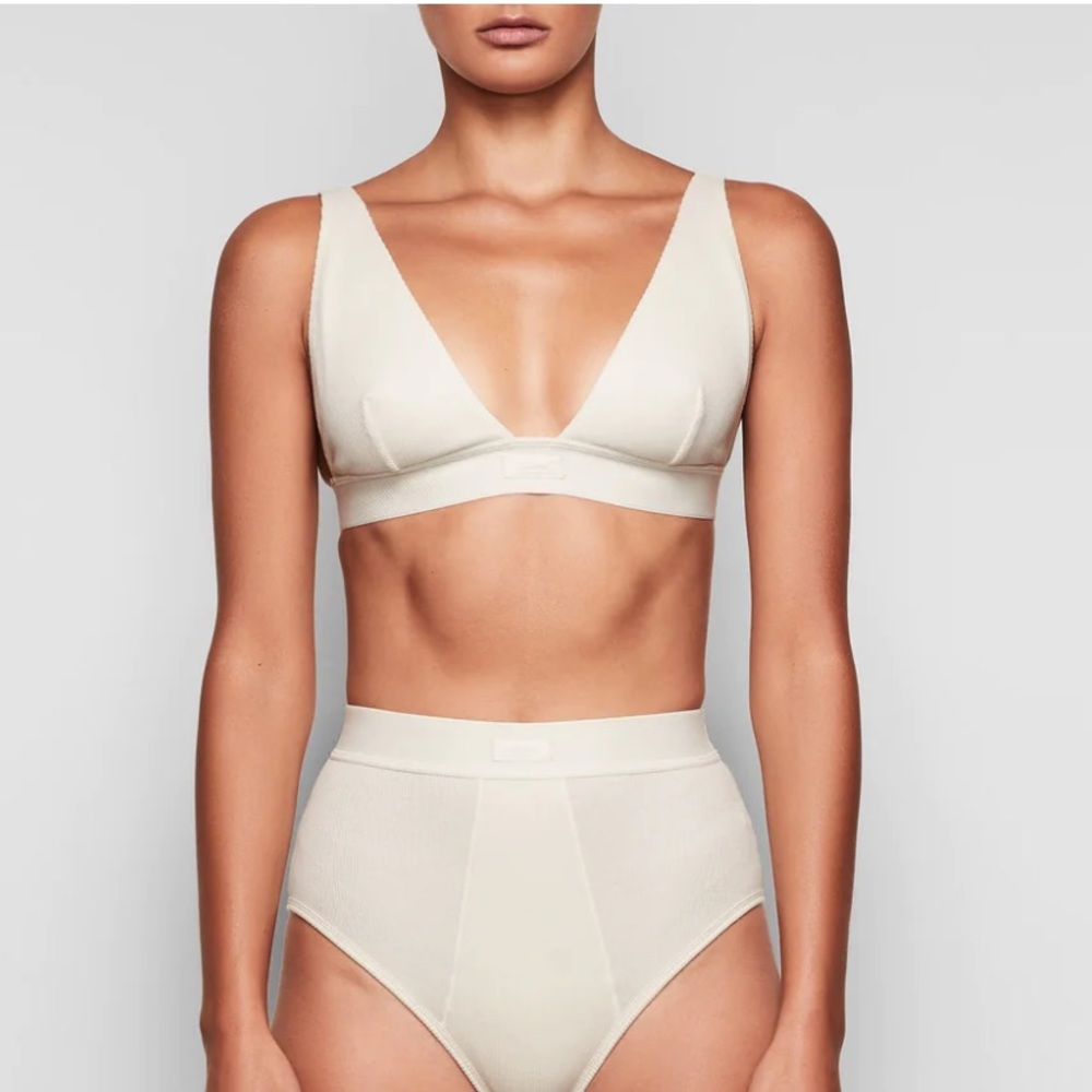 🤍SKIMS COTTON RIB PLUNGE BRALETTE IN BONE M XL 4X